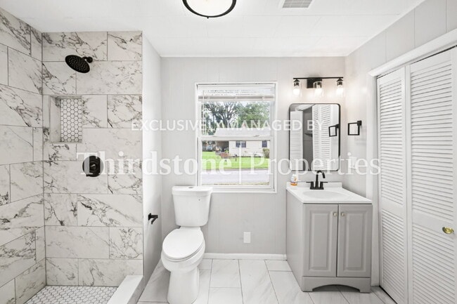 Building Photo - 3053 Gilmore St