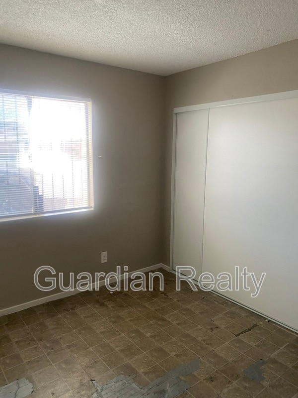 Building Photo - 2125 Exeter Dr