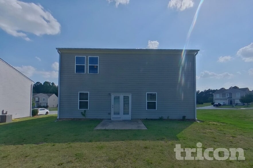 Building Photo - 1044 Hudson Ct