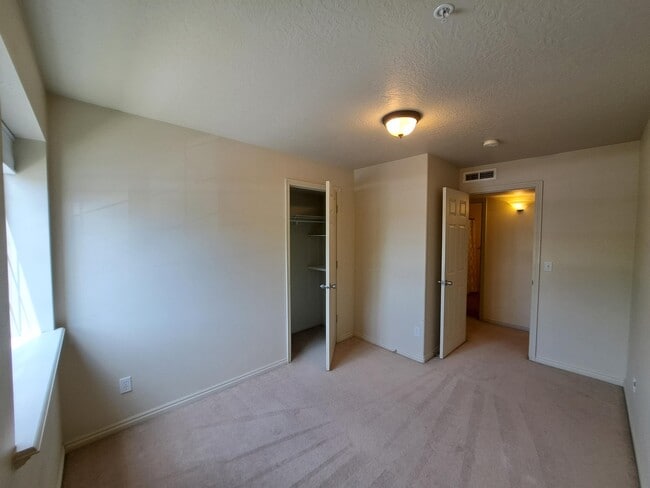 Building Photo - 1219 S 1850 W