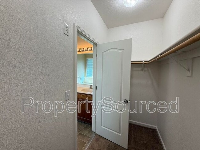 Building Photo - 388 Crescent Moon Dr