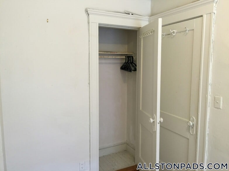 Building Photo - 109 Brainerd Rd