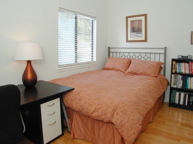 Building Photo - 1 Talcott Forest Rd