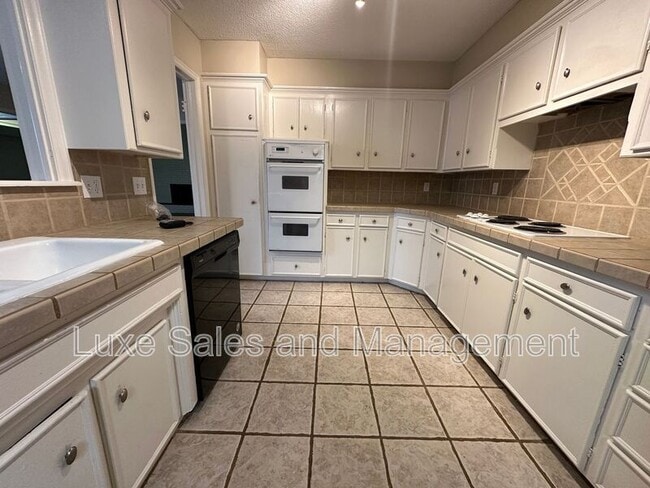 Building Photo - 2518 NW 62nd St