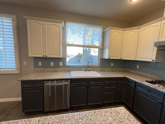 Building Photo - This wonderful 4-bedroom home is located i...