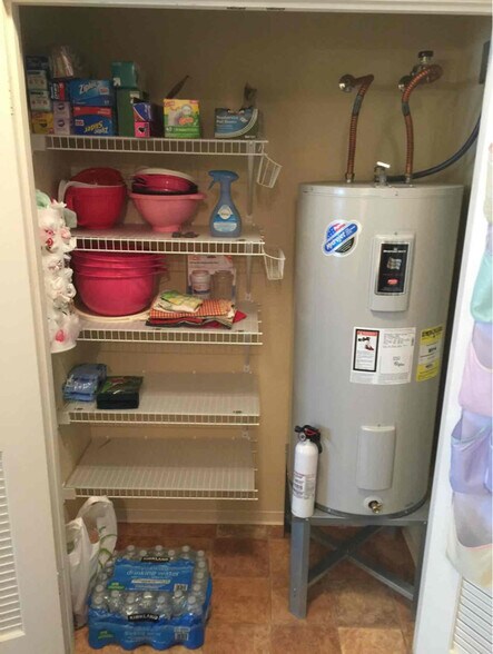 Building Photo - 469 Manawai St