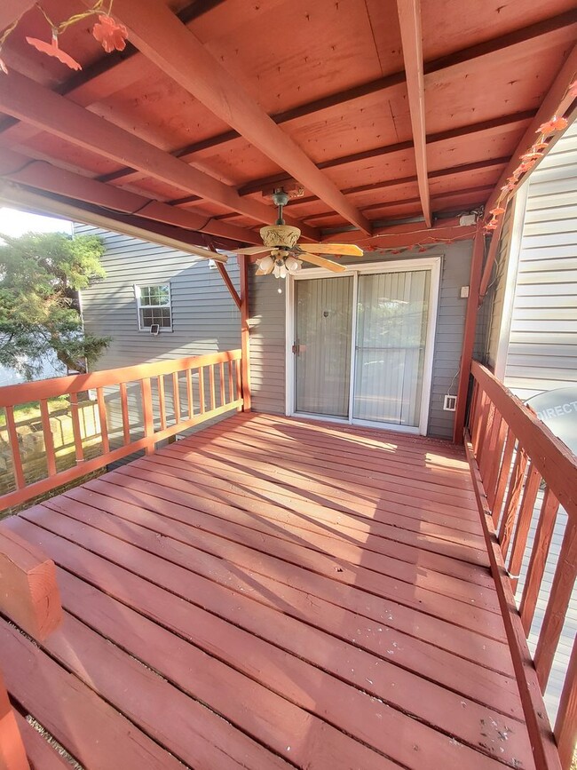 Building Photo - Well Maintained 3 Bedroom Townhome in East Lampeter Township