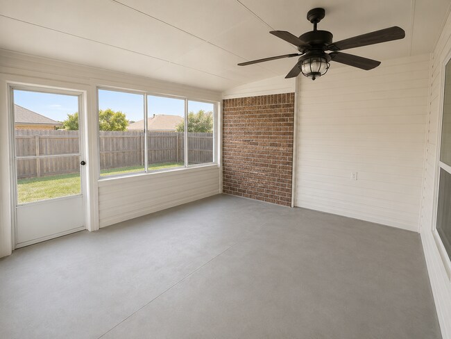 Building Photo - 6200 Temora Loop