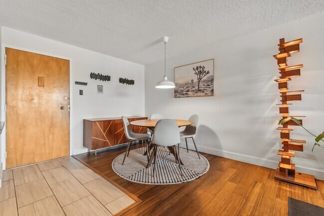 Building Photo - 4800 Hale Pky