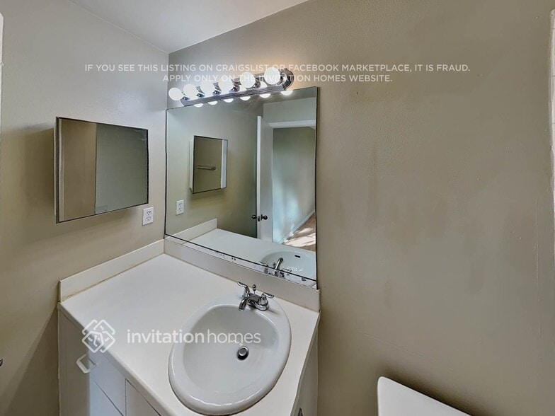 Building Photo - 2257 Salerno Cir