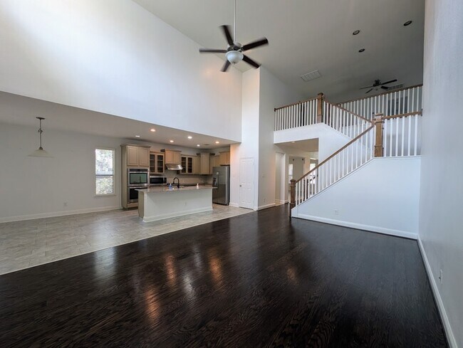 Building Photo - 8343 Sedona Ridge Dr