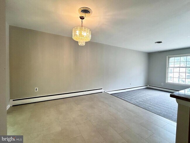 Building Photo - 287 Anderson Rd