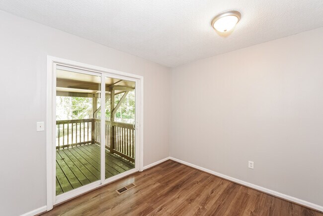 Building Photo - Welcome Home!