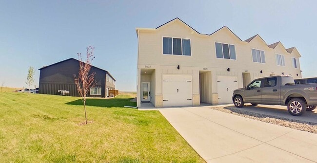 Building Photo - NEW BUILD + GREAT LOCATION + Attached Garage + Patio + Pet Friendly! Available Now!