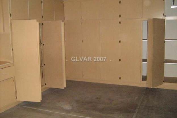Building Photo - 10525 Silver Cholla Ct