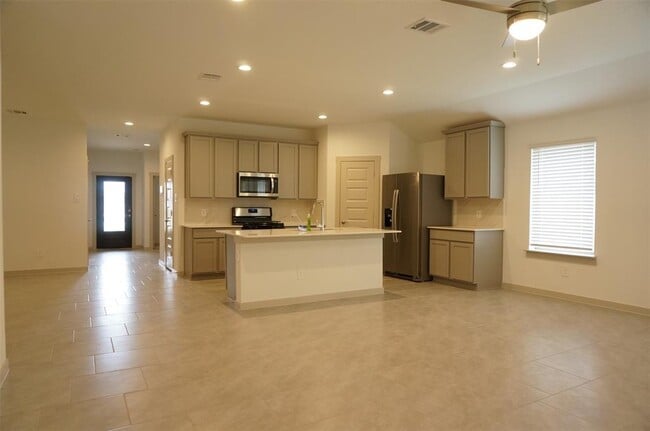 Building Photo - 3966 Canyon Shore Ln
