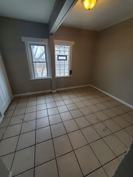 Primary Photo - 3170 N 7th St