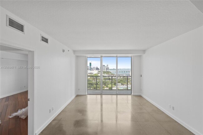 Building Photo - 325 S Biscayne Blvd