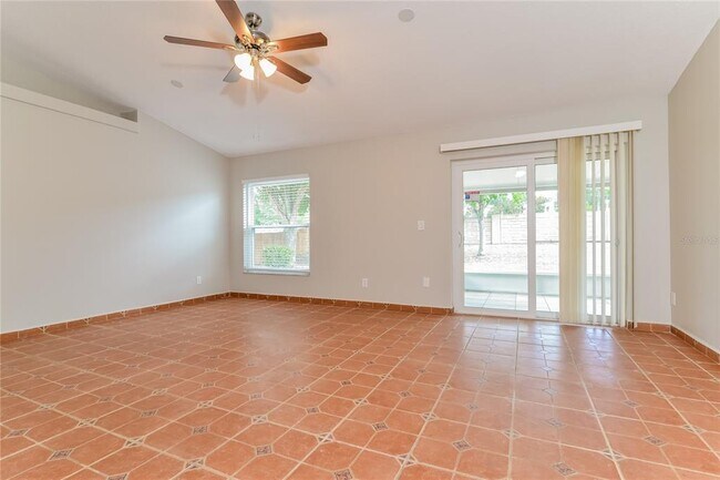 Building Photo - 13130 Pinyon Dr