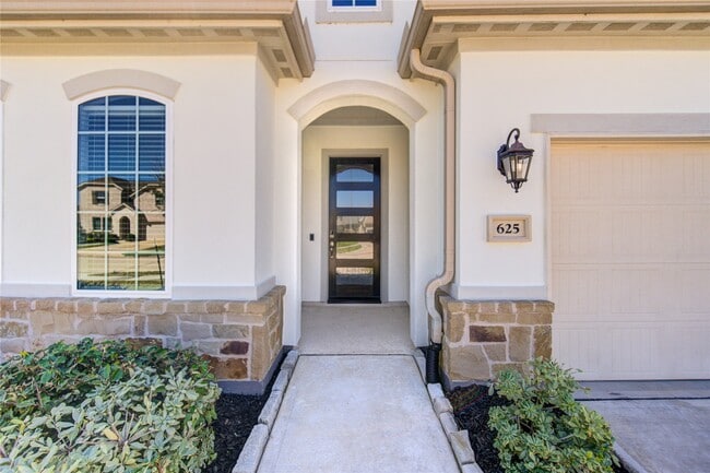 Building Photo - 625 Cape Capri Dr