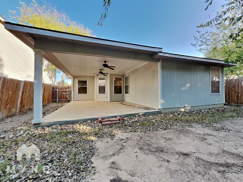 Building Photo - 6006 Ashley Spring