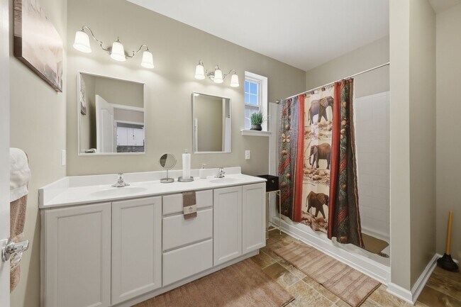 Building Photo - 2717 Van Cliburn Cir