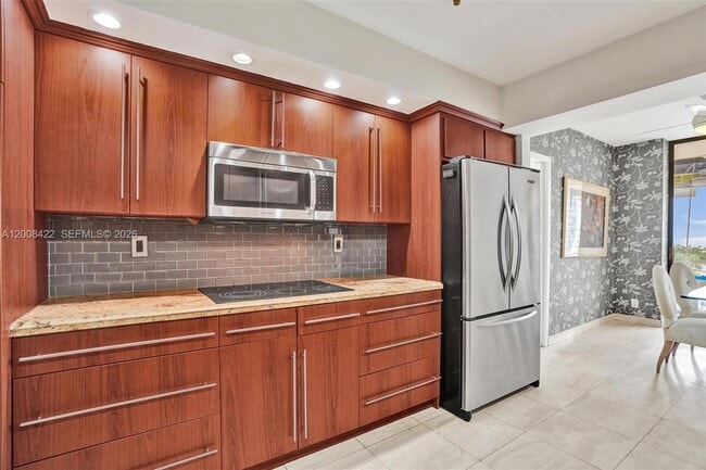 Building Photo - 19355 Turnberry Way