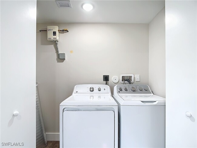 Building Photo - 2511 Storter Ave