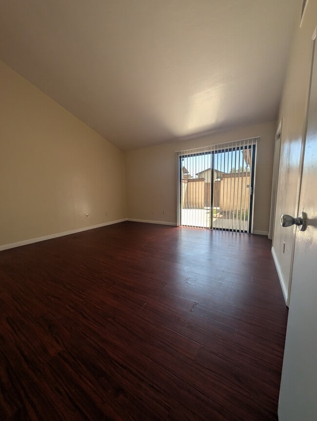 Building Photo - 2801 Hoad Ln