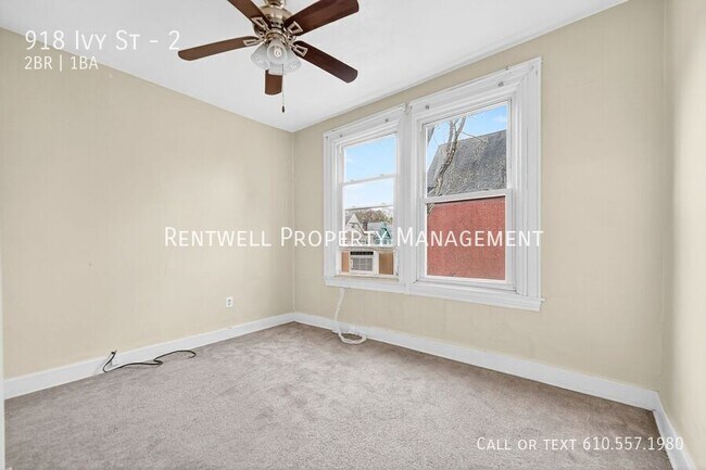 Building Photo - 918 Ivy St