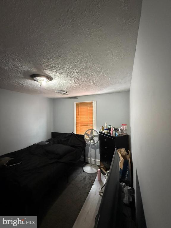 Building Photo - 178 N Broadway