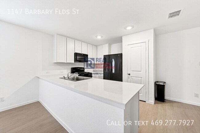 Building Photo - 1147 Barbary Flds St