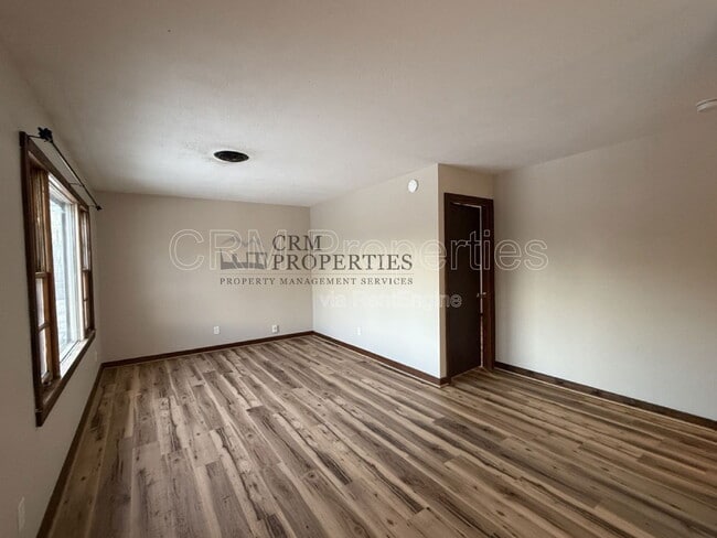 Building Photo - 805 Miami Blvd