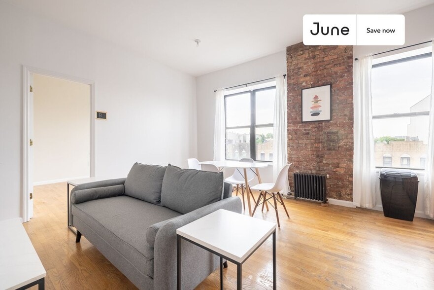 Building Photo - 1507 St Johns Pl