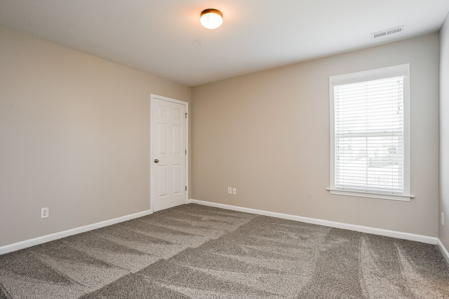 Building Photo - 229 Haywood Ln