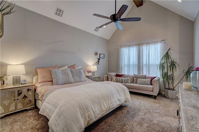 Building Photo - 4 Bedroom Home in Gated Lakes of Traditions- Backs up to a greenbelt- Pool and Playground