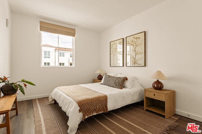 Building Photo - 1700 S Pacific Coast Hwy