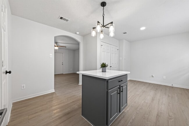 Building Photo - 16348 Ryan Guinn Way