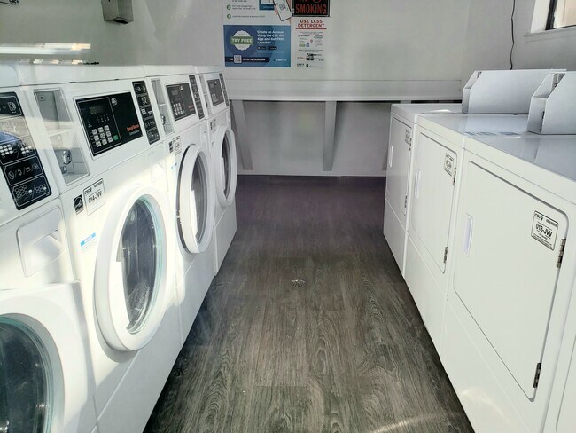 Laundry room ($2/load) - 6614 Embarcadero Dr