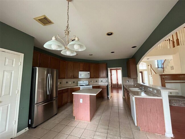 Building Photo - 22531 Tullis Trail Ct