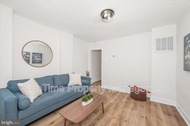 Building Photo - 138 E South St