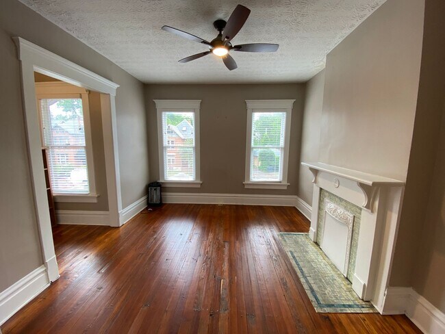 Building Photo - Wilber Ave 303-305 &amp; 863 Henry NCR