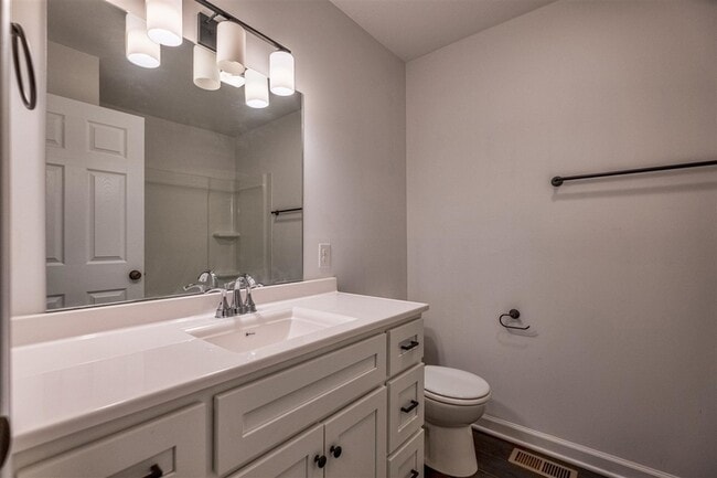 Building Photo - 100 Commerce St