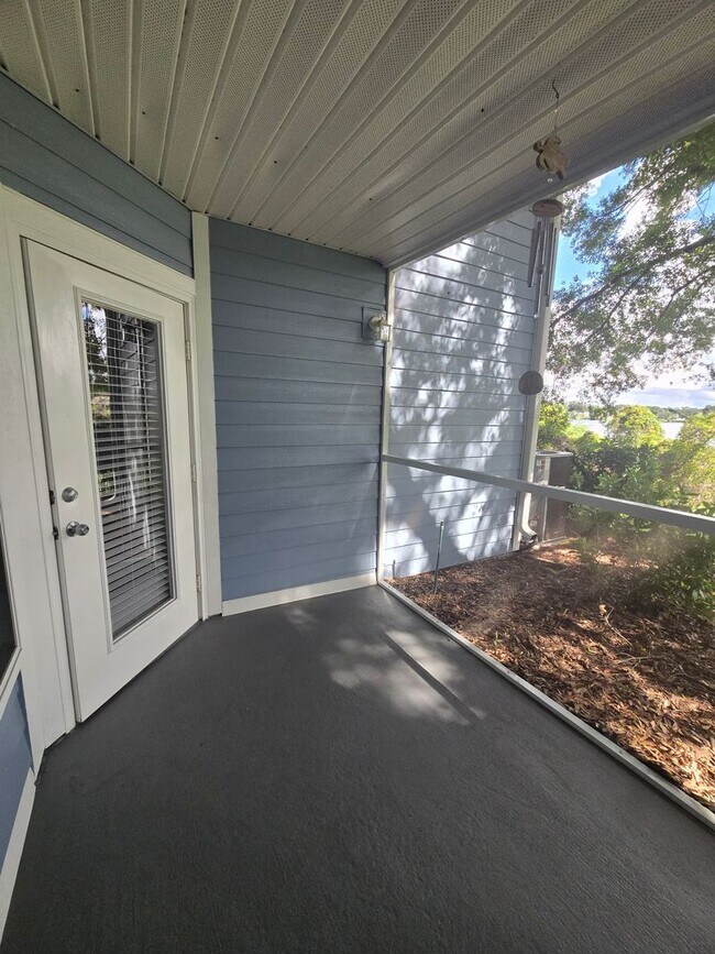 Building Photo - 2577 Grassy Point Dr