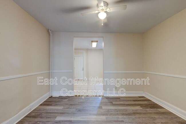 Building Photo - 837 Belgian Ave