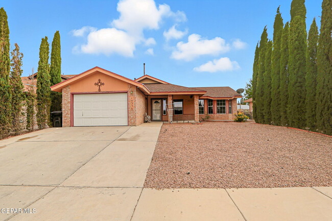 Primary Photo - 14336 Puentecillas Dr