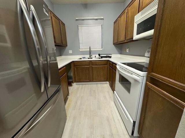 Building Photo - 2323 Fairwind Rd