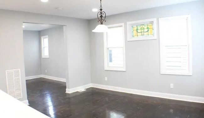 Building Photo - 69 Schuyler Ave