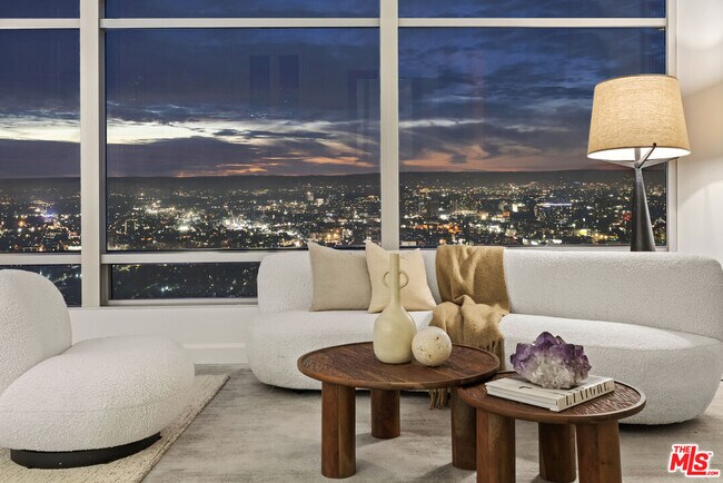 Building Photo - 900 W Olympic Blvd