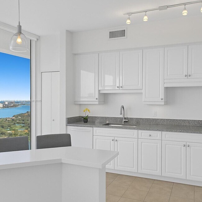 Building Photo - 4779 Collins Ave